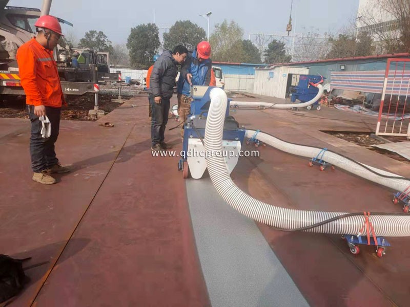 拋丸機去除鋼板的銹跡 拋丸機去除鋼板的銹跡