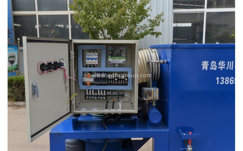 移動清理設(shè)備在開機前檢查所有的安全系統(tǒng)